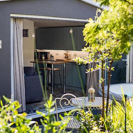 Hideaway Cabin For Two On Edge Of New Forest Hinton  Extérieur photo