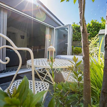 Hideaway Cabin For Two On Edge Of New Forest Hinton  Extérieur photo